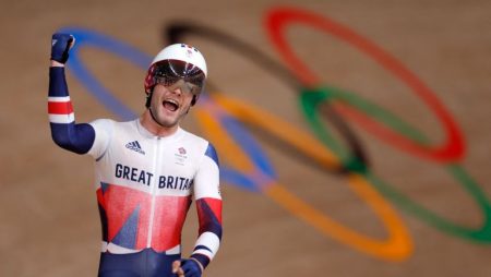 Matt Walls has won Team GB’s first gold medal in cycling at the Olympics