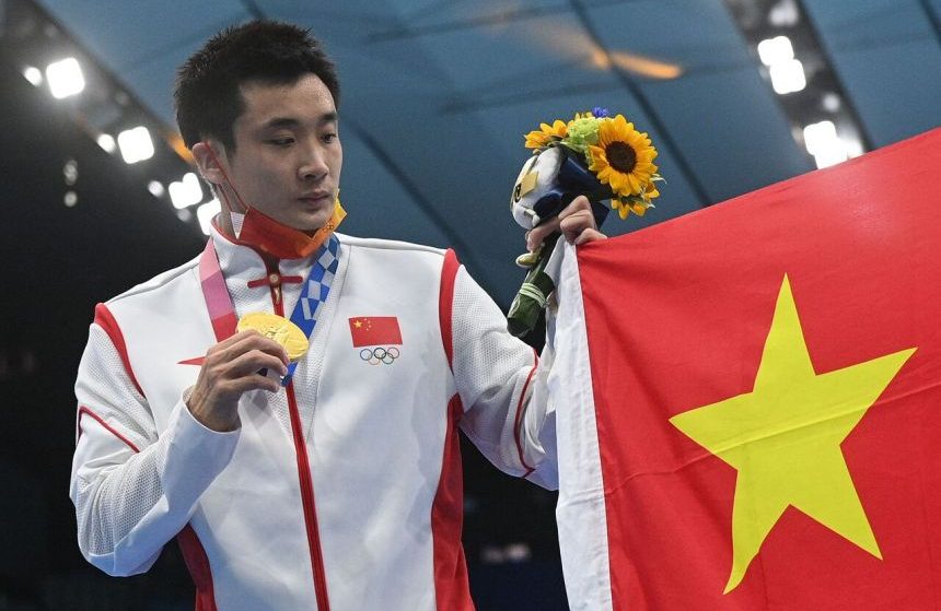 CAO Yuan makes history with 10m platform gold medal in Tokyo Olympics