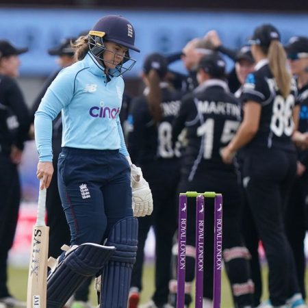 As England seek to seal the series, Batting woes concern Heather Knight