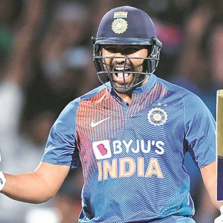 Gavaskar says Rohit Sharma should be India’s captain for the next two T20 World Cups