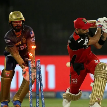 De Villiers, Bharat, Kohli, Maxwell – Sunil Narine runs through RCB batting line-up in Eliminator: WATCH all 4 wickets