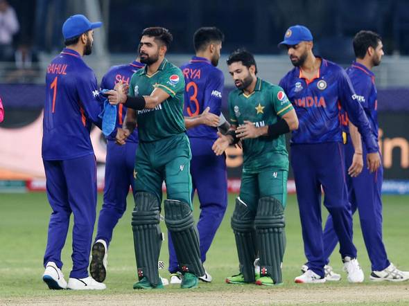 PAKISTAN win by 10 wickets, beat INDIA for the 1st time in World Cup history