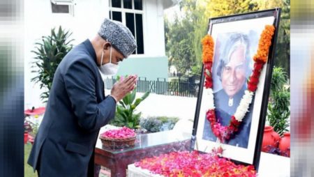 On the 90th anniversary of APJ Abdul Kalam’s birth, Prime Minister Narendra Modi pays tribute to the ‘Missile Man.’