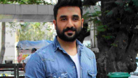 Vir Das the comedian, clarifies the viral “I Come From Two Indias” monologue.