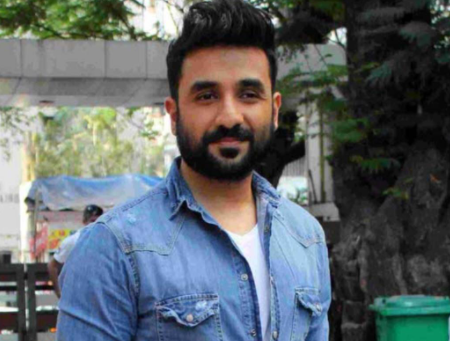 Vir Das the comedian, clarifies the viral “I Come From Two Indias” monologue.