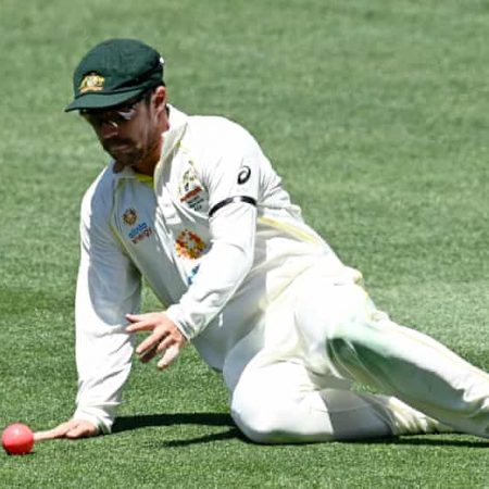 Travis Head an Australian batter, tested positive for Covid and was ruled out of the fourth Ashes Test against England in Sydney.