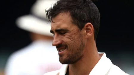Mitchell Starc repeats an 85-year-old feat to enter the rarest of Ashes lists in the first Test between Australia and England.