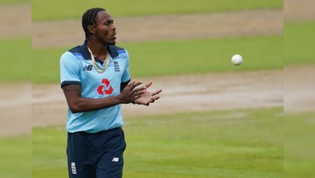 Why did Mumbai Indians pay Rs 8 crore for Jofra Archer despite his inability to play in IPL 2022?