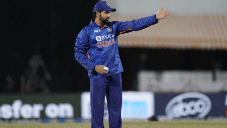 Brad Hogg Wants to See Captain Rohit Sharma “Under Pressure”
