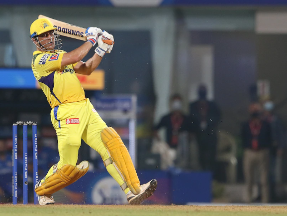 Anand Mahindra Discusses MS Dhoni’s IPL 2022 Masterclass Against the Mumbai Indians