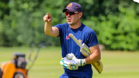 Former Australia wicketkeeper Ryan Campbell is stable and out of sedation following a heart attack.