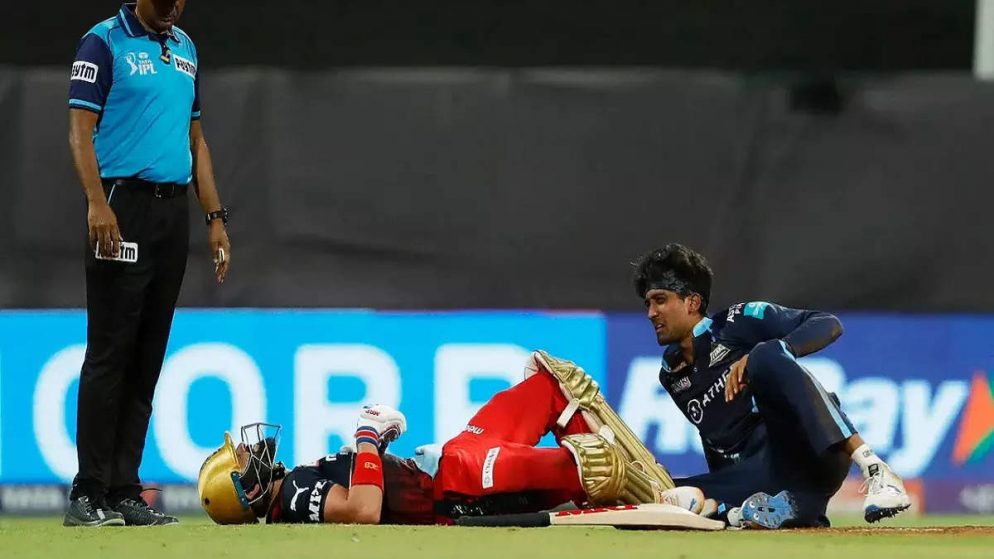 Virat Kohli Injured After Collision With Gujarat Titans Spinner
