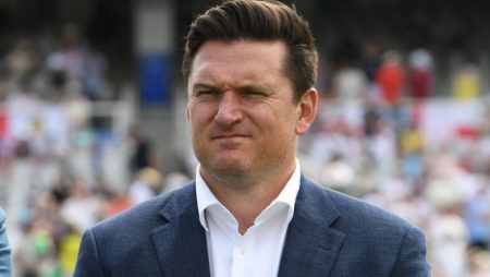 According to Graeme Smith, only a few teams are contributing to the purest format.