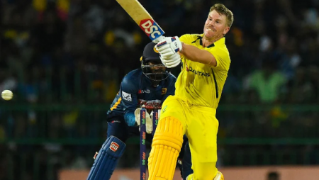 David Warner Signs Two-Year Contract with Sydney Thunder in the Big Bash League