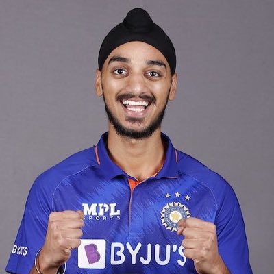 Ex-India Batter Changes Twitter Profile Pic in Support of Arshdeep Singh