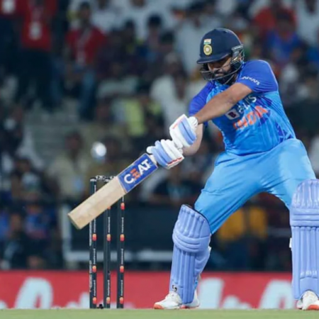 “Where He Gets Into Trouble Is…”: Sunil Gavaskar Responds to Rohit Sharma’s Classy Knock in Nagpur T20I