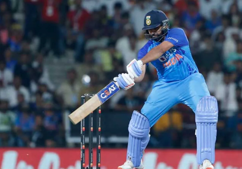 “Where He Gets Into Trouble Is…”: Sunil Gavaskar Responds to Rohit Sharma’s Classy Knock in Nagpur T20I