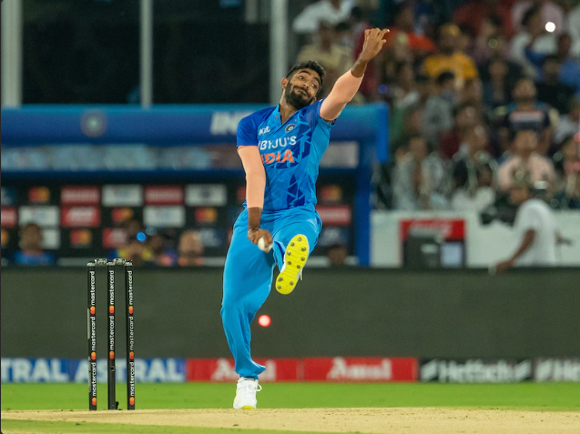 Shane Watson Selects This Bowler to Replace Jasprit Bumrah in the T20 World Cup, Explains Why