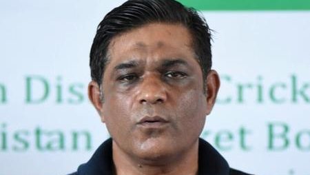 In an assault on Indian think tank methods before of the T20 World Cup, Rashid Latif claims that “56-57 players khila diye unhone poore saal me, event koi bhi nahi bada jeeta.”