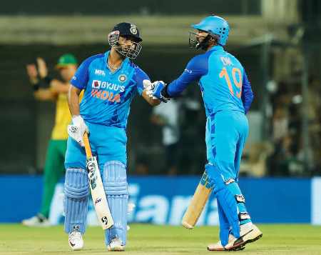 Will Rishabh Pant Replace Dinesh Karthik in the India’s Predicted XI vs. England T20 World Cup lineup?