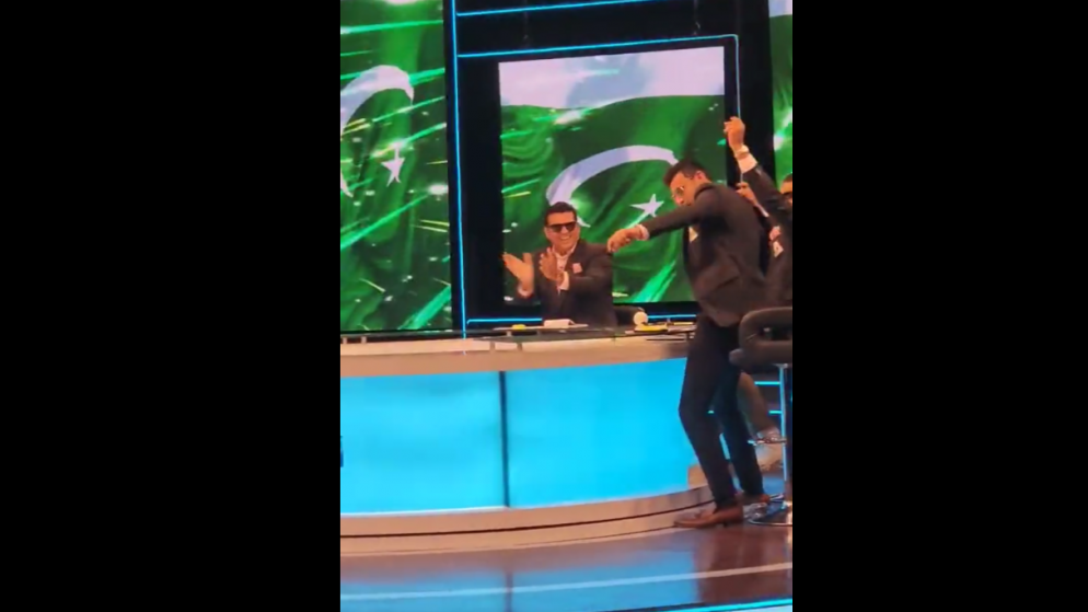 Watch as Pakistan’s greatest dance in the studio after their team defeats New Zealand to qualify for the T20 World Cup final.